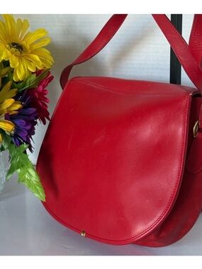 ✋🛑Price Drop ✋🛑Authentic Shoulder/Crossbody Leather Bag Gucci.